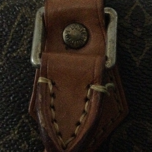 LOUIS VUITTON - Picture 6 of 8